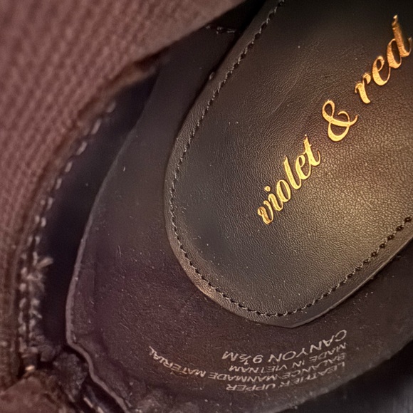 Violet & Red Women's Navy Ankle Boots - Picture 8 of 8